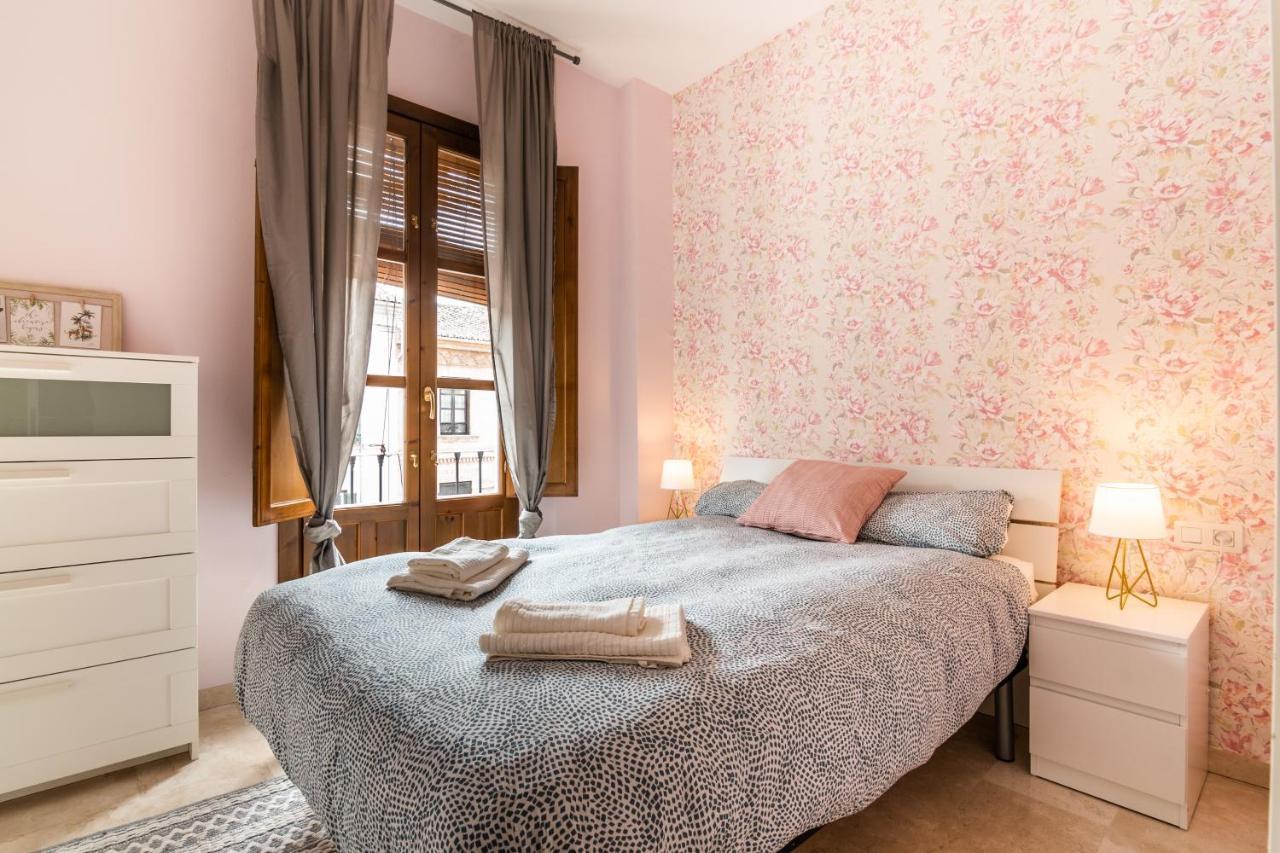 Tuguest Isabel La Catolica II Apartment Гранада Экстерьер фото
